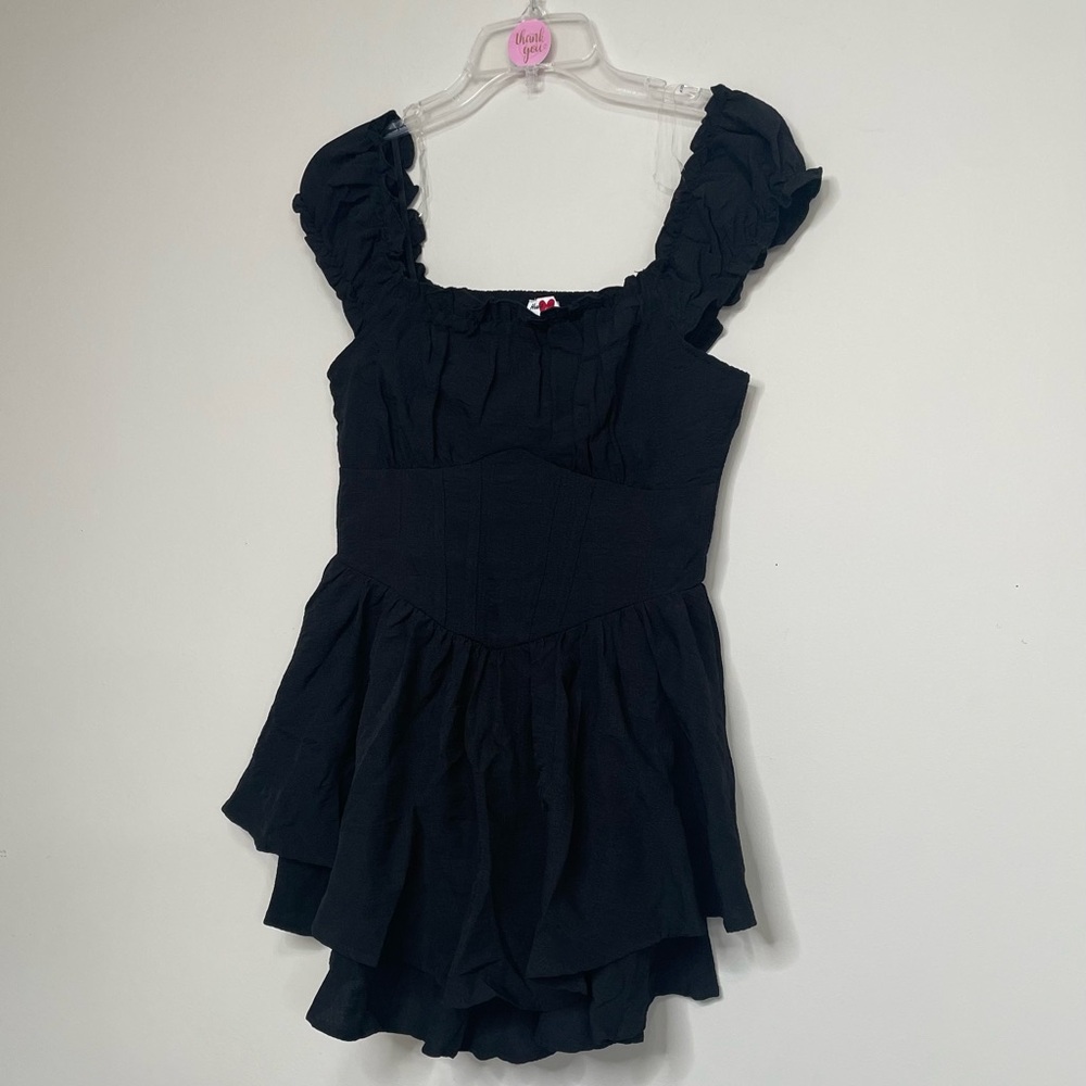Elegant‎ Black Ruffled Jumpsuit ~ Size Medium 
~ Summertime